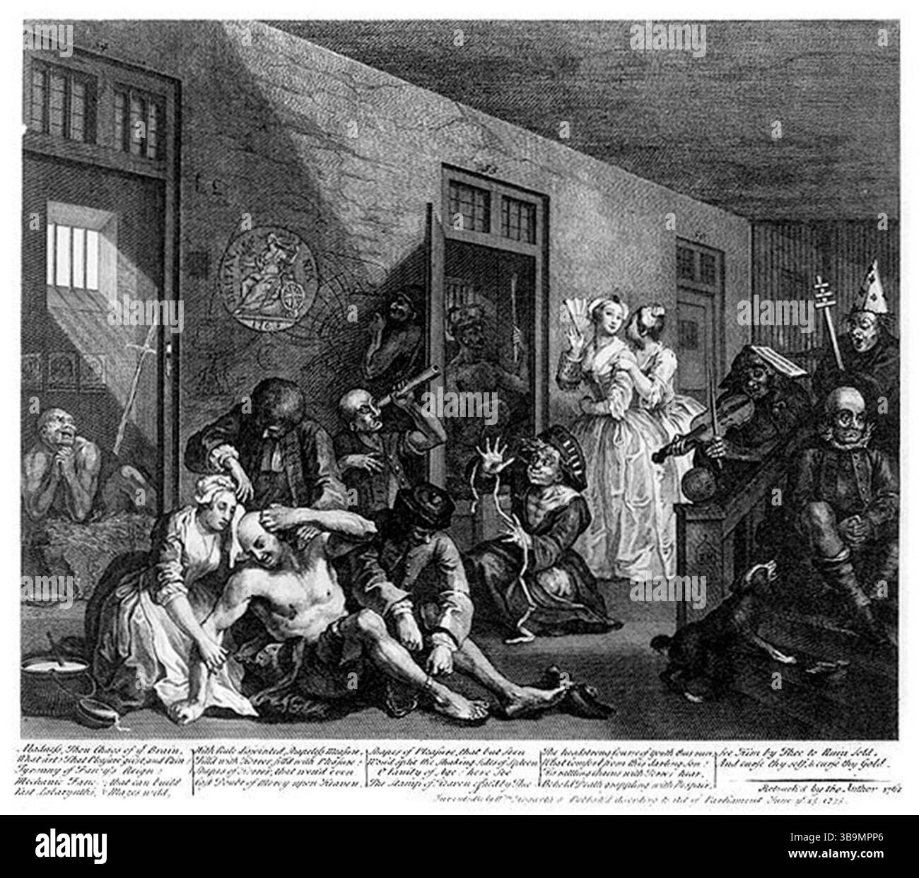 La maison folle (gravure) - A Rake's Progress (ou The Rake's Progress) est une série de huit peintures de l'artiste anglais du XVIIIe siècle William Hogarth[1]. Les toiles ont été produites en 1732–1734, puis gravées en 1734 et publiées sous forme imprimée en 1735[2]. La série montre le déclin et la chute de Tom Rakewell, le fils dépensier et héritier d'un riche marchand, qui vient à Londres, gaspille tout son argent dans la vie luxueuse, la prostitution et les jeux d'argent. Banque D'Images