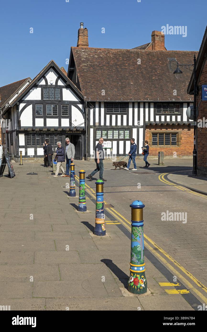 Maisons à colombages, bibliothèque, Stratford-upon-Avon, Warwickshire, Angleterre, grande-Bretagne Banque D'Images