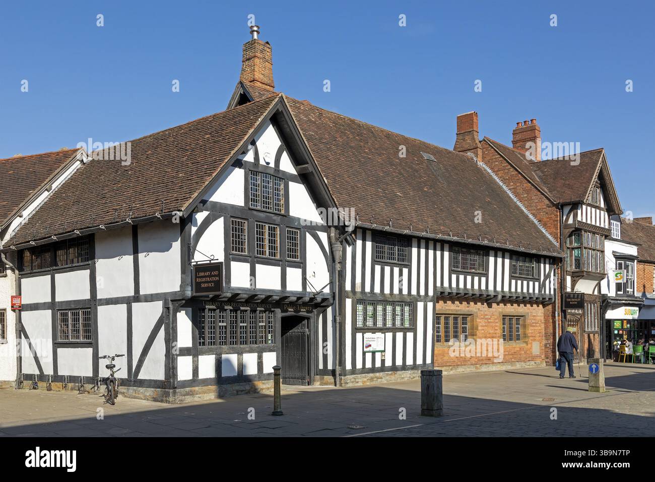 Maisons à colombages, bibliothèque, Stratford-upon-Avon, Warwickshire, Angleterre, grande-Bretagne Banque D'Images