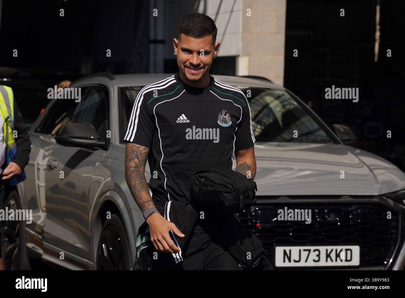 Bruno Guimaraes de Newcastle United arrive avant le premier League match à St James' Park, Newcastle. Date de la photo : dimanche 11 mai 2025. Banque D'Images