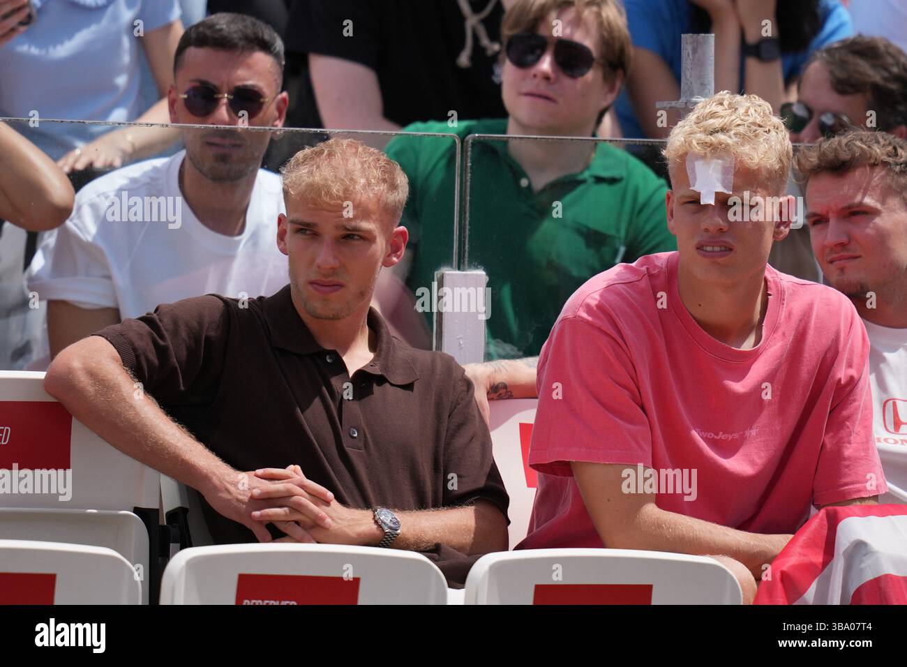 Roma, Italie. 11 mai 2025. Gustav Isaksen du Lazio et Oliver Provstgaard du Lazio lors du 3e tour Holger Rune (DAN) contre Corentin Moutet (FRA) du tournoi ATP Master 1000 Internazionali BNL d'Italia au Foro Italico le 11 mai 2025 (Alfredo Falcone/LaPresse) crédit : LaPresse/Alamy Live News Banque D'Images Roma, Italie. 11 mai 2025. Gustav Isaksen du Lazio et Oliver Provstgaard du Lazio lors du 3e tour Holger Rune (DAN) contre Corentin Moutet (FRA) du tournoi ATP Master 1000 Internazionali BNL d'Italia au Foro Italico le 11 mai 2025 (Alfredo Falcone/LaPresse) crédit : LaPresse/Alamy Live News Banque D'Images