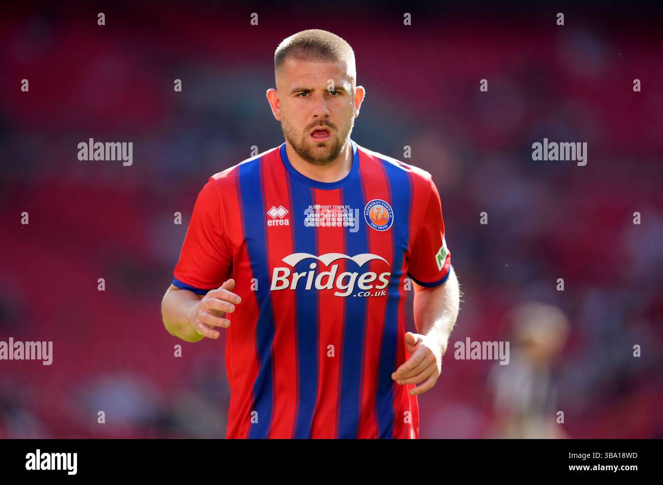 Josh Barrett d'Aldershot Town lors de la finale du trophée Isuzu FA au stade de Wembley, Londres. Date de la photo : dimanche 11 mai 2025. Banque D'Images