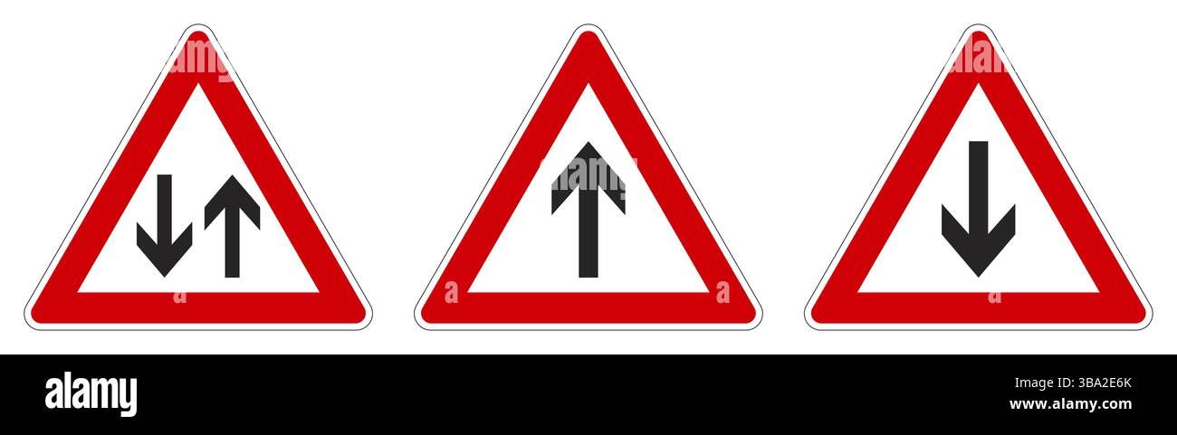 Avertissement - panneau de signalisation unidirectionnel/bidirectionnel. Flèche noire en triangle rouge, version avec flèche pointant vers le haut, vers le bas et dans les deux sens Banque D'Images