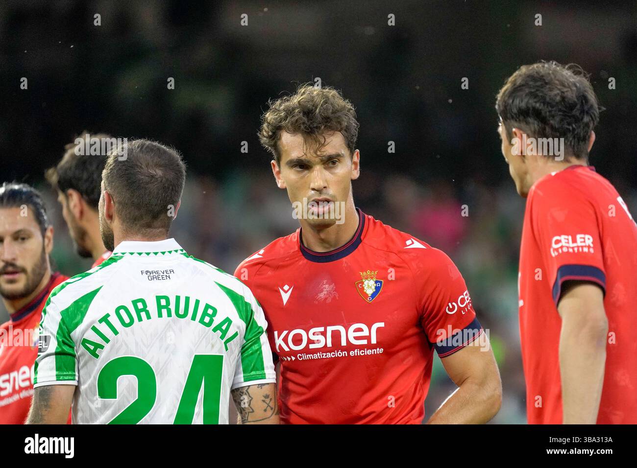 Séville, Espagne. 11 mai 2025. Séville, Espagne, 11 mai 2025 Lucas Torró (N6) lors du match de Liga entre Real Betis et Osasuna à l'Estadio Benito Villamarin à Séville, Espagne (Andres Lopez Sheridan /SPP) crédit : SPP Sport Press photo. /Alamy Live News Banque D'Images