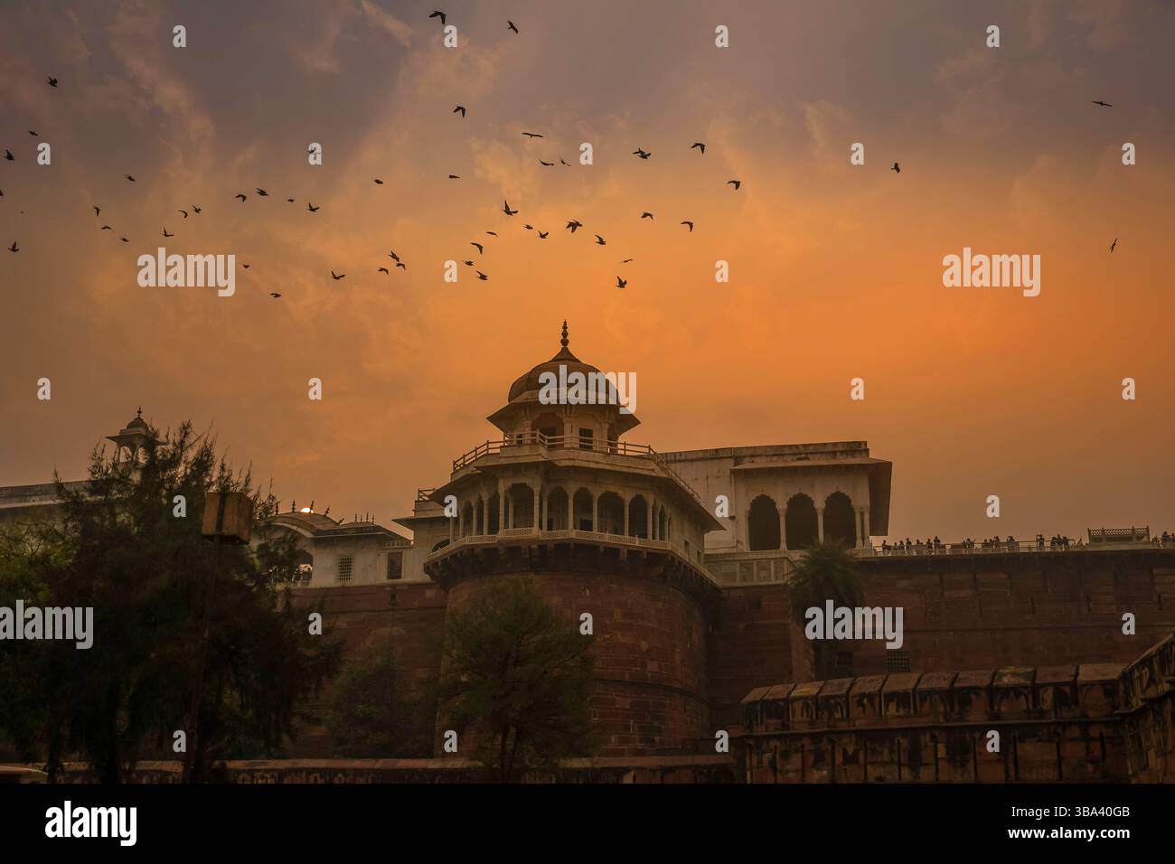 Le fort d'Agra ou fort rouge est une forteresse et une attraction principale à Agra Inde Banque D'Images