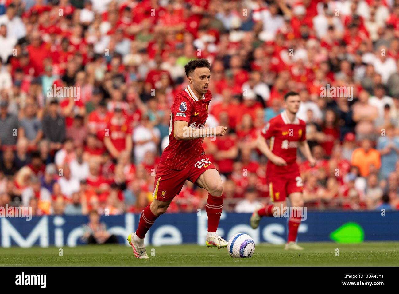 Anfield, Liverpool le dimanche 11 mai 2025. Diogo Jota de Liverpool est vu en action lors du match de premier League entre Liverpool et Arsenal à Anfield, Liverpool, dimanche 11 mai 2025. (Photo : Steven Halliwell | mi News) crédit : MI News & Sport /Alamy Live News Banque D'Images