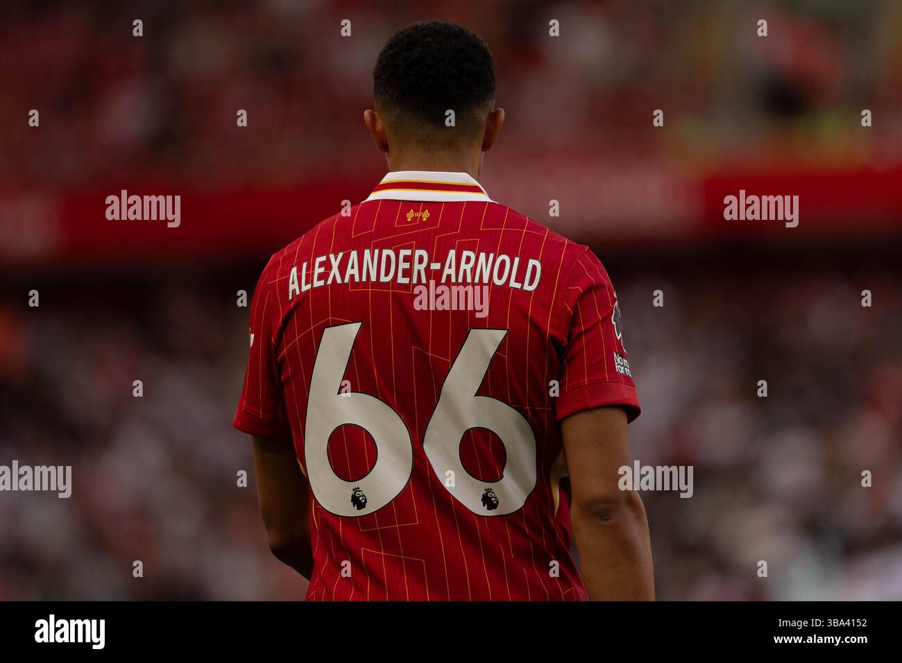 Anfield, Liverpool le dimanche 11 mai 2025. Trent Alexander-Arnold de Liverpool est vu lors du match de premier League entre Liverpool et Arsenal à Anfield, Liverpool le dimanche 11 mai 2025. (Photo : Steven Halliwell | mi News) crédit : MI News & Sport /Alamy Live News Banque D'Images