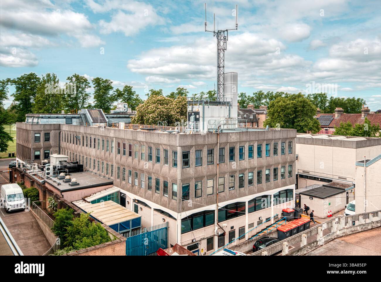 Poste de police de Parkside, Cambridge, Royaume-Uni. Construit dans les années 1960 et dû à la fermeture. Banque D'Images