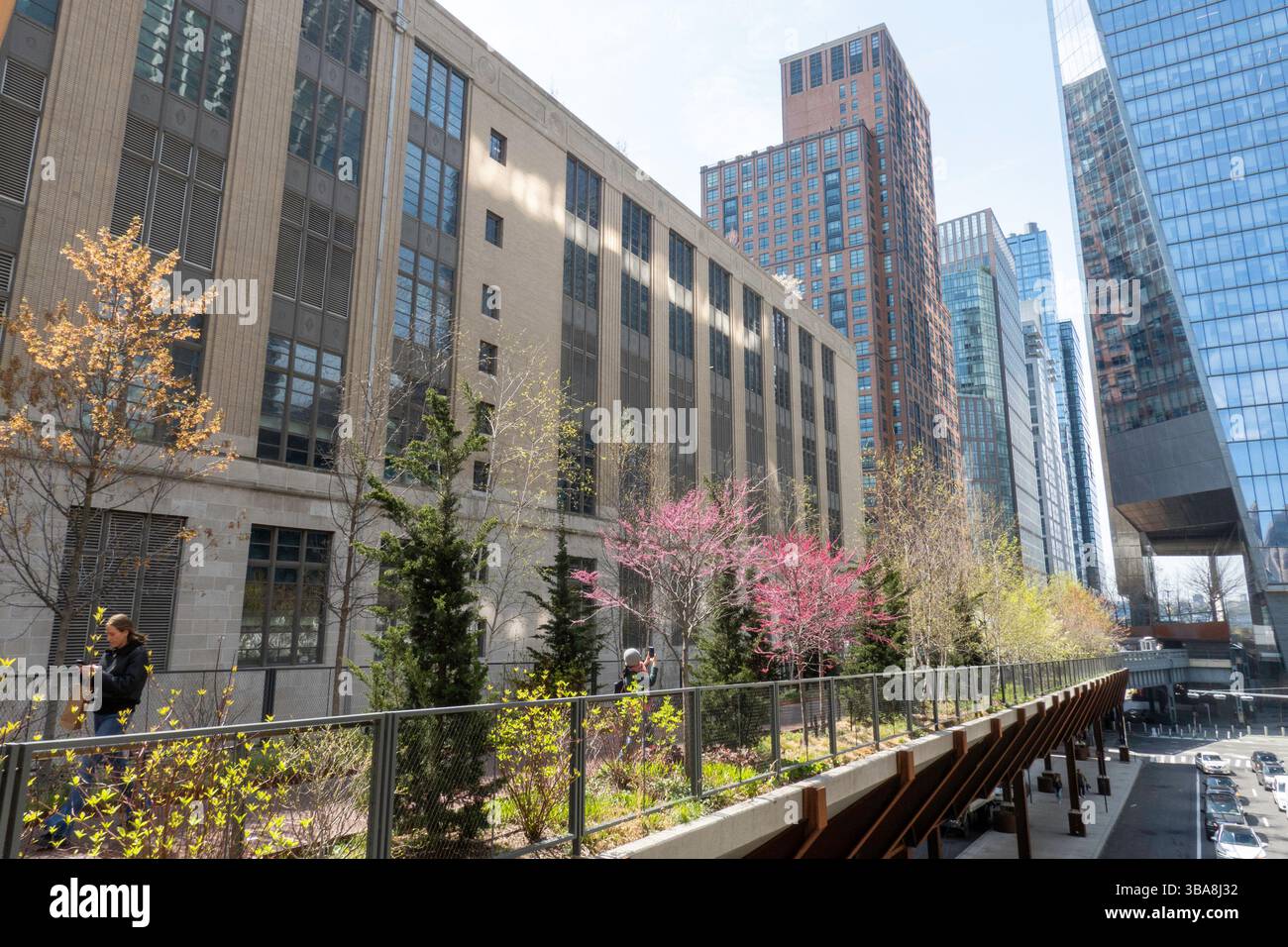 L'embranchement est une passerelle qui relie la Highline à la salle de train Moynihan, 2025, New York City, États-Unis Banque D'Images