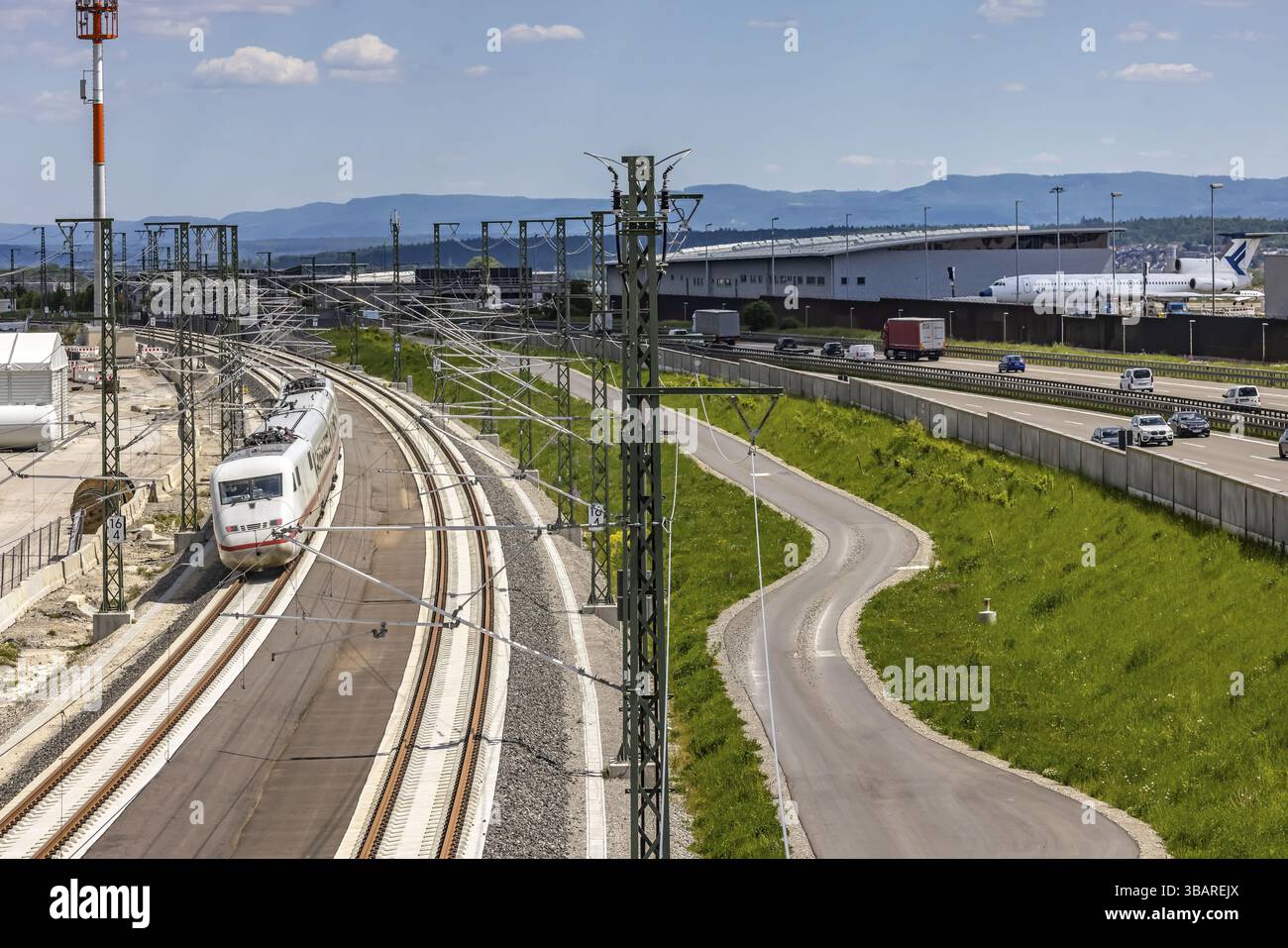 Premier essai sur la nouvelle ligne ferroviaire entre l'aéroport de Stuttgart et Wendlingen. Cette section supplémentaire du projet Stuttgart 21 sera mise en ligne à l'adresse Banque D'Images