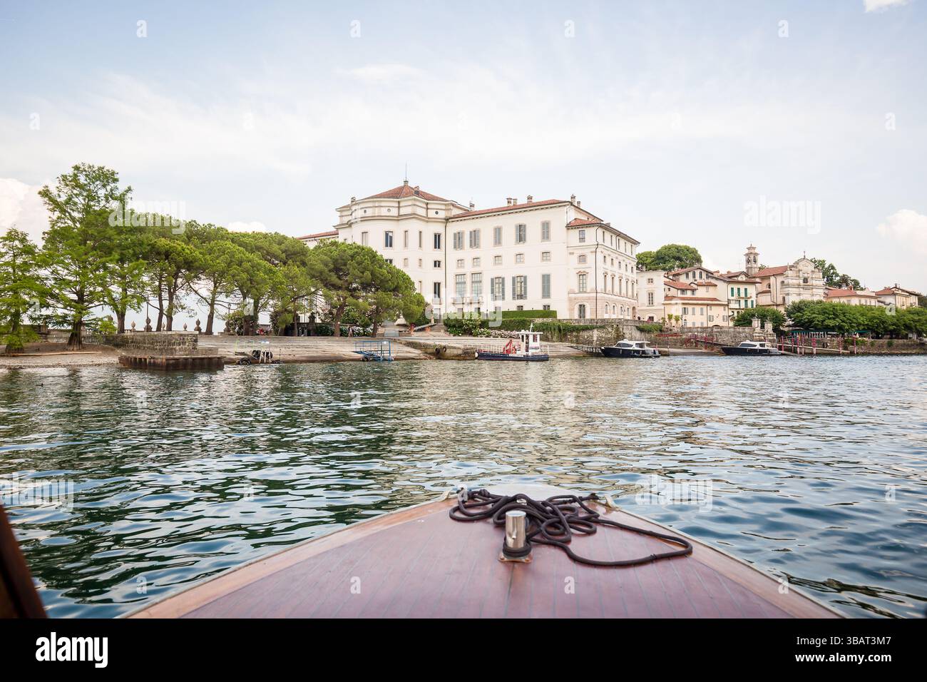 Vue de l'île de Bella à Stresa, sur le lac majeur, dans le quartier de Verbano-Cusio-Ossola, Italie. Banque D'Images