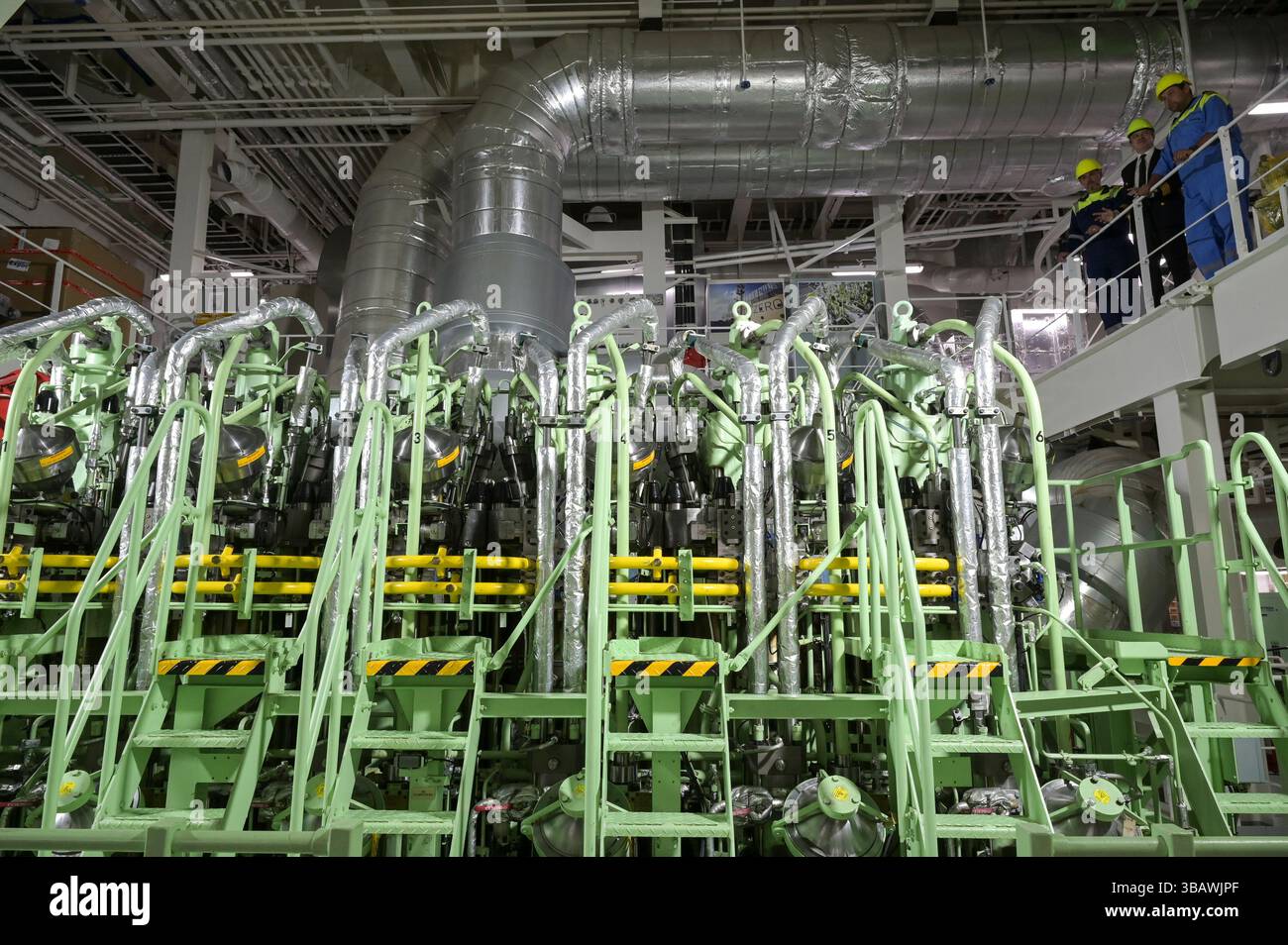 DANEMARK, Aabenraa Havn, porte-conteneurs Laura Maersk propulsé avec le premier e-méthanol de l'usine Power-to-X de Kassø, de l'usine Kassoe d'European Energy et de Mitsui, en utilisant du CO2 biogénique provenant localement de l'usine Biogas de Tønder, moteur principal de méthanol Banque D'Images