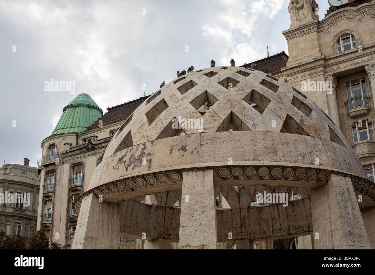 Budapest, Hongrie - octobre 7,2023 : place des thermes Gellert Banque D'Images