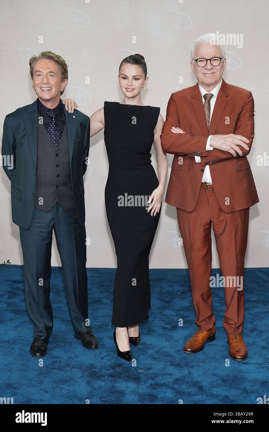 NY. 13 mai 2025. Martin Short, Selena Gomez, Steve Martin aux arrivées pour Disney 2025 Upfront Red Carpet, Javits Center, New York, NY, 13 mai, 2025. crédit : Kristin Callahan/Everett Collection/Alamy Live News Banque D'Images