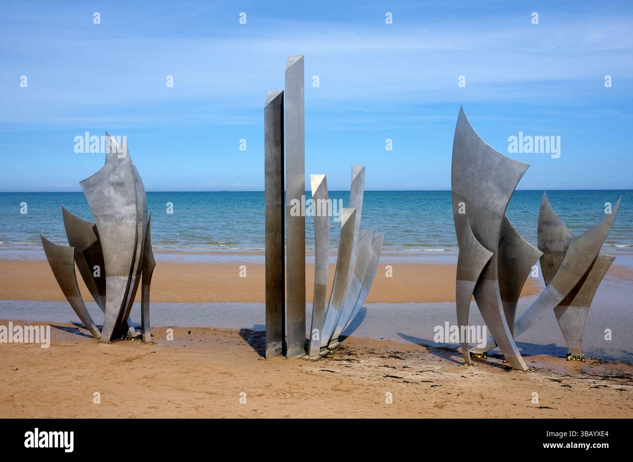 Monument les Braves d'Omaha Beach sculpture à Omaha Beach L'un des cinq secteurs d'atterrissage sur la plage de la composante assaut amphibie de l'opération Overlord Banque D'Images