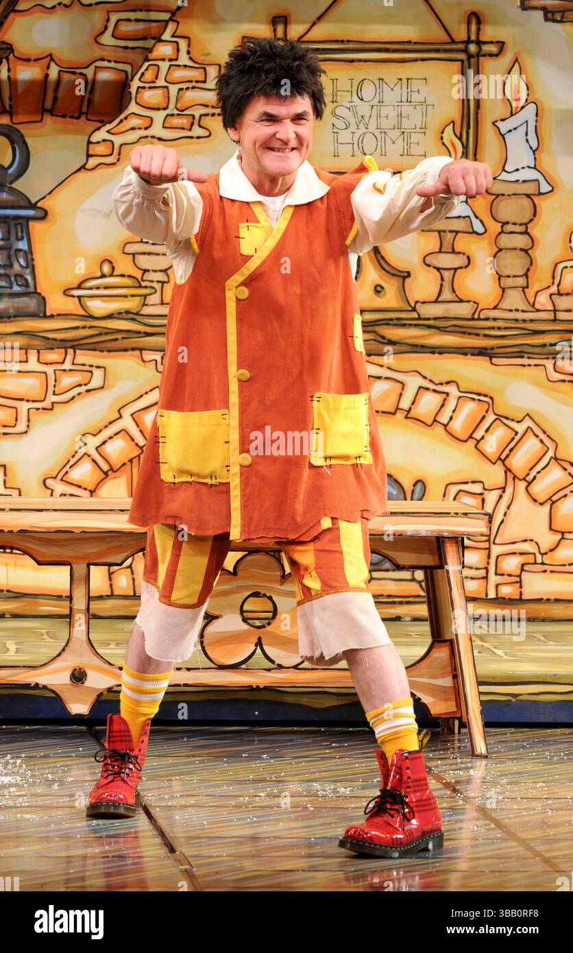 Gerard Kelly au lancement national de la pantomime au Piccadilly Theatre de Londres - 19 novembre 2009 Banque D'Images