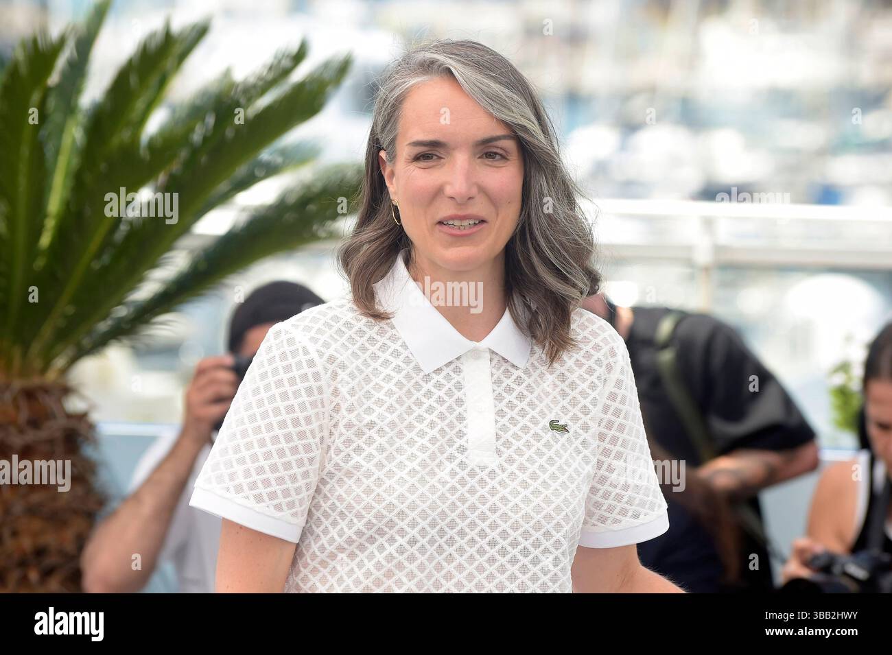 Cannes, France. 14 mai 2025. CANNES, FRANCE - 14 MAI : partir du jour Photocall au 78e Festival de Cannes Pierre-Antoine Billon, Mhamed Arezki, François Rollin, Juliette Armanet, Amélie Bonnin, Tewfik Jallab au partir du jour Photocall au 78ème Festival de Cannes au Palais des Festivals le 14 mai 2025 à Cannes. Crédit : dpa/Alamy Live News Banque D'Images