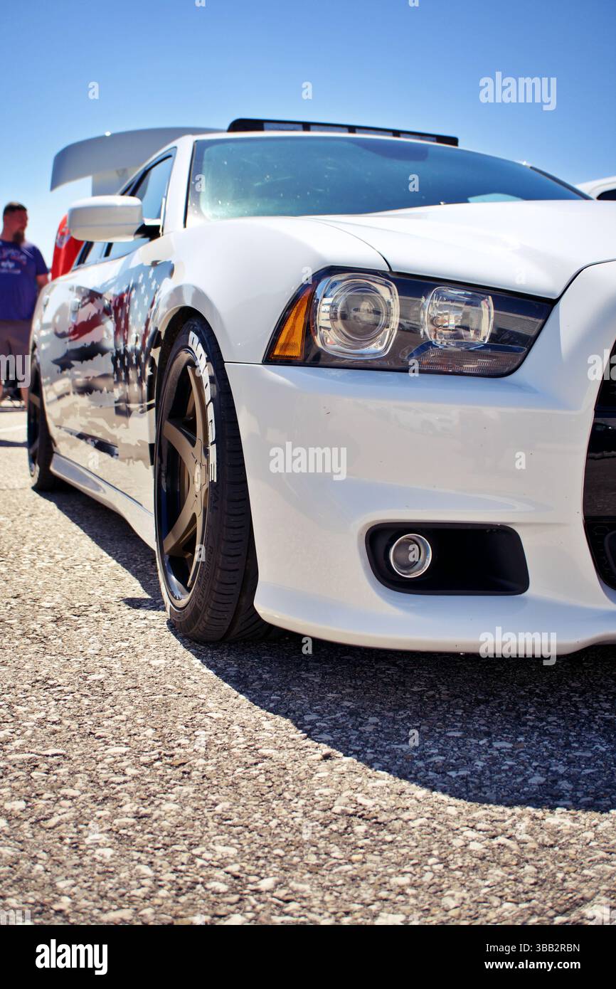 Dodge charger personnalisé avec livrée American Flag au salon de l'auto Banque D'Images