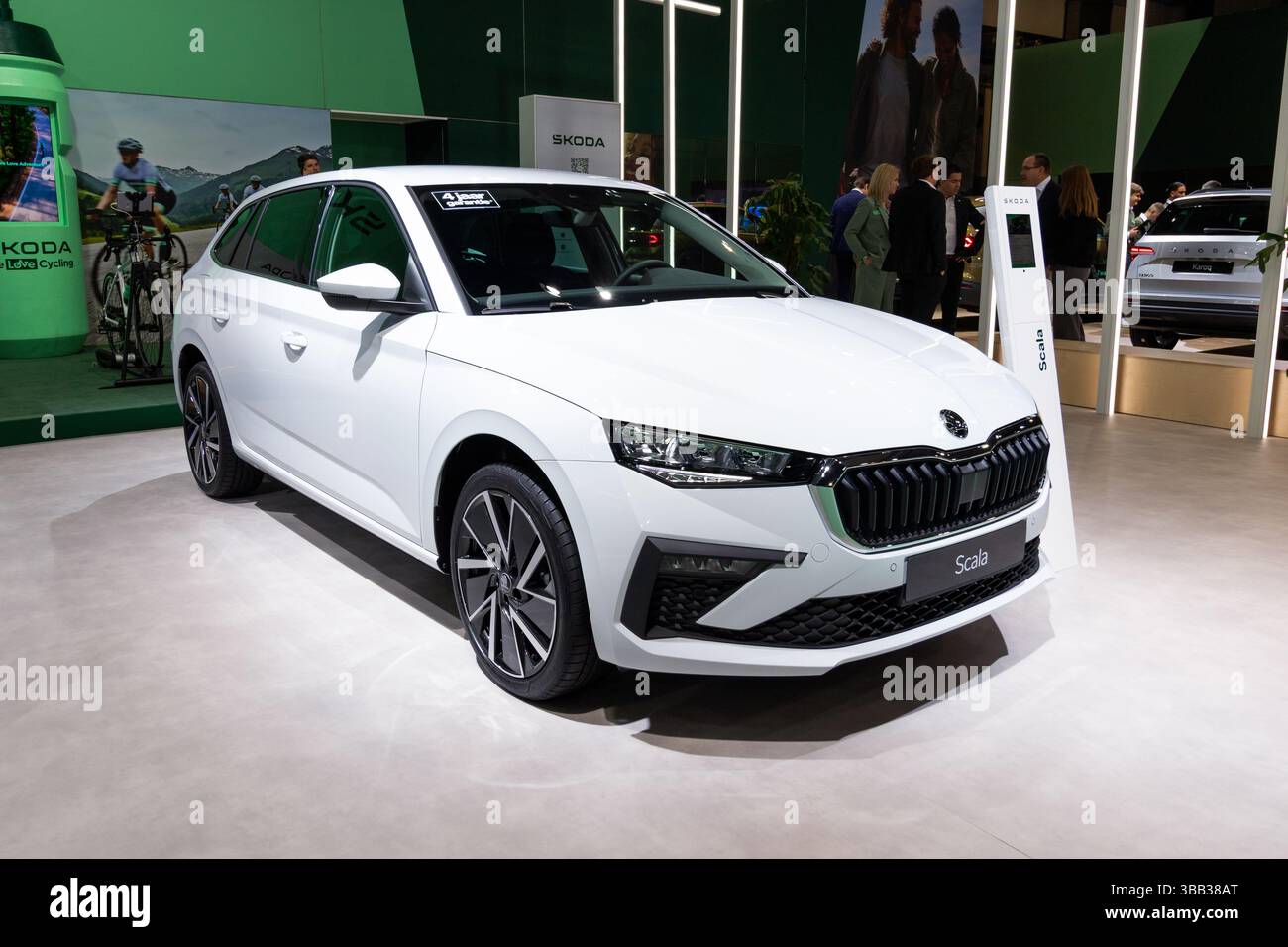 Skoda Scala car au salon de l'automobile de Bruxelles. Bruxelles, Belgique - 10 janvier 2025. Banque D'Images