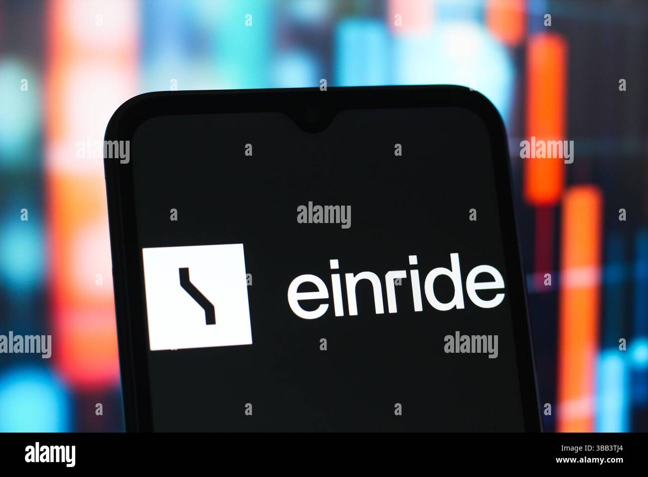 Canada. 14 mai 2025. Dans cette illustration photo, le logo Einride AB est affiché sur l'écran d'un smartphone. (Crédit image : © Thomas Fuller/SOPA images via ZUMA Press Wire) USAGE ÉDITORIAL SEULEMENT ! Non destiné à UN USAGE commercial ! Banque D'Images