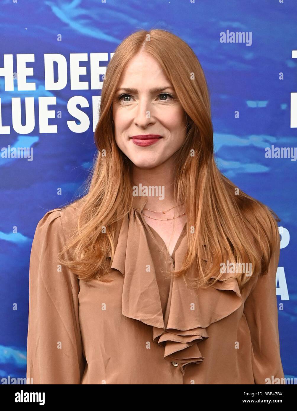 LONDRES, ROYAUME-UNI. 14 mai 2025. Rosalie Craig arrive à la soirée d'ouverture de la mer bleue profonde au Theatre Royal Haymarket, Haymarket, Londres, Royaume-Uni. (Photo de 李世惠/Voir Li/Picture Capital) crédit : Voir Li/Picture Capital/Alamy Live News Banque D'Images