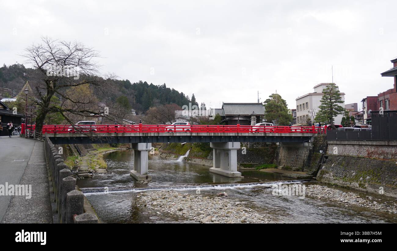Takayama Cityscape : mélange de tradition et de nature Banque D'Images