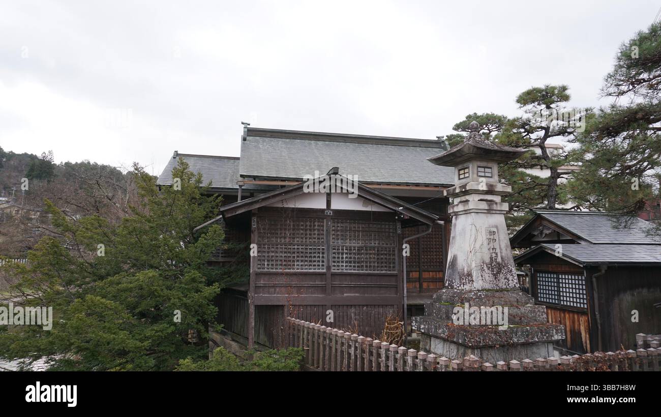 Takayama Cityscape : mélange de tradition et de nature Banque D'Images