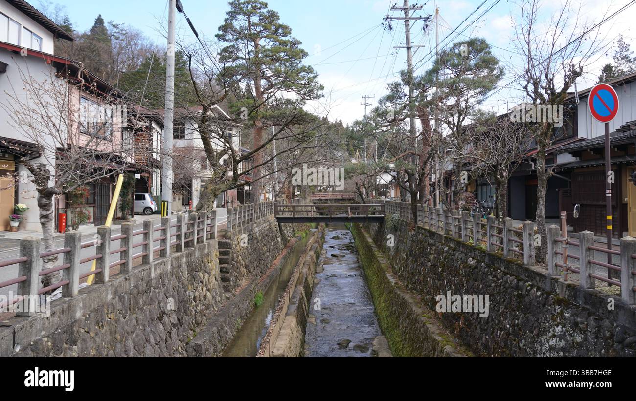 Takayama Cityscape : mélange de tradition et de nature Banque D'Images