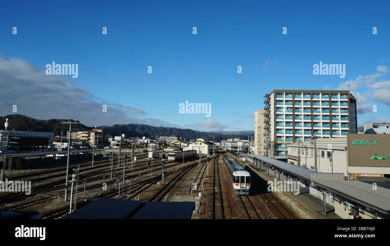 Takayama Cityscape : mélange de tradition et de nature Banque D'Images