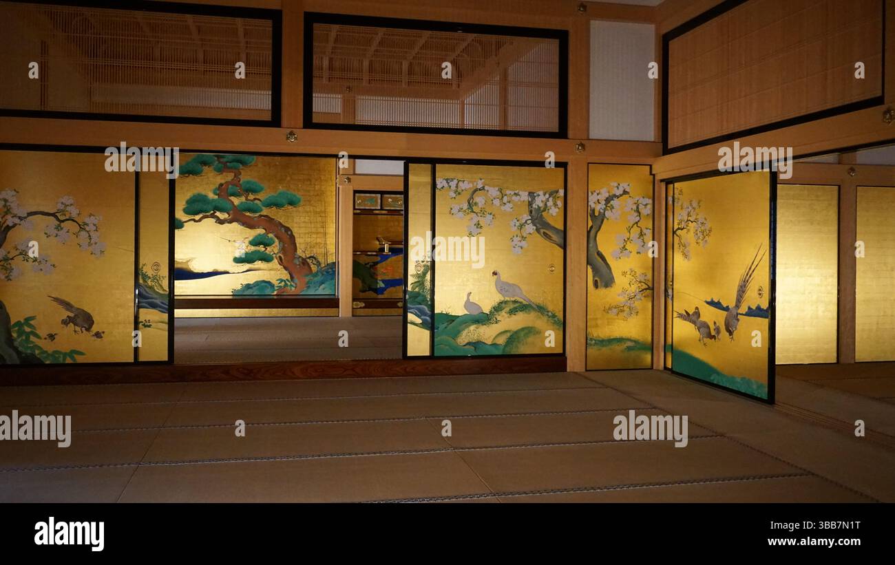 Château de Nagoya Palais Honmaru – architecture traditionnelle japonaise et histoire Banque D'Images