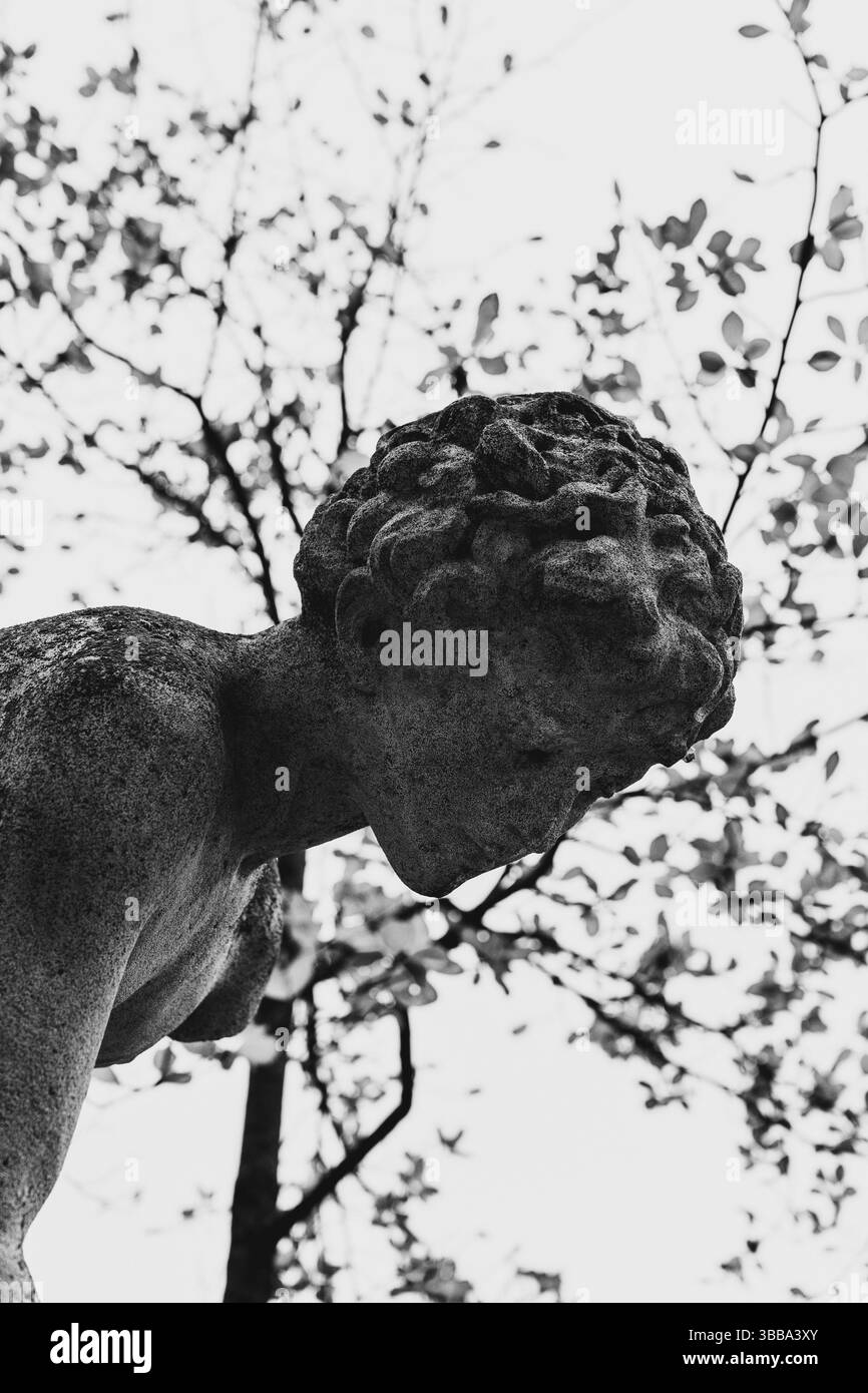 Autumun couleurs, arbres, jardins, sculptures, Parc Monceau, Paris, France Banque D'Images