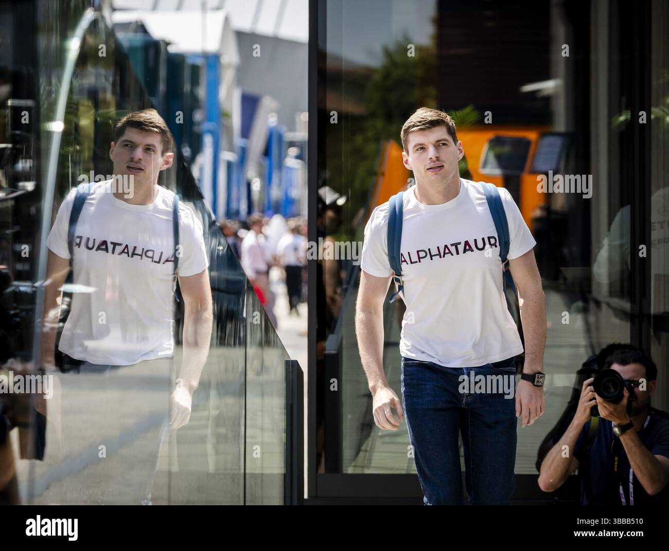 IMOLA - Max Verstappen (Red Bull Racing) à l'arrivée à l'Autodromo Internazionale Enzo e Dino Ferrari avant le Grand Prix d'Emilie-Romagne. ANP SEM VAN DER WAL Banque D'Images