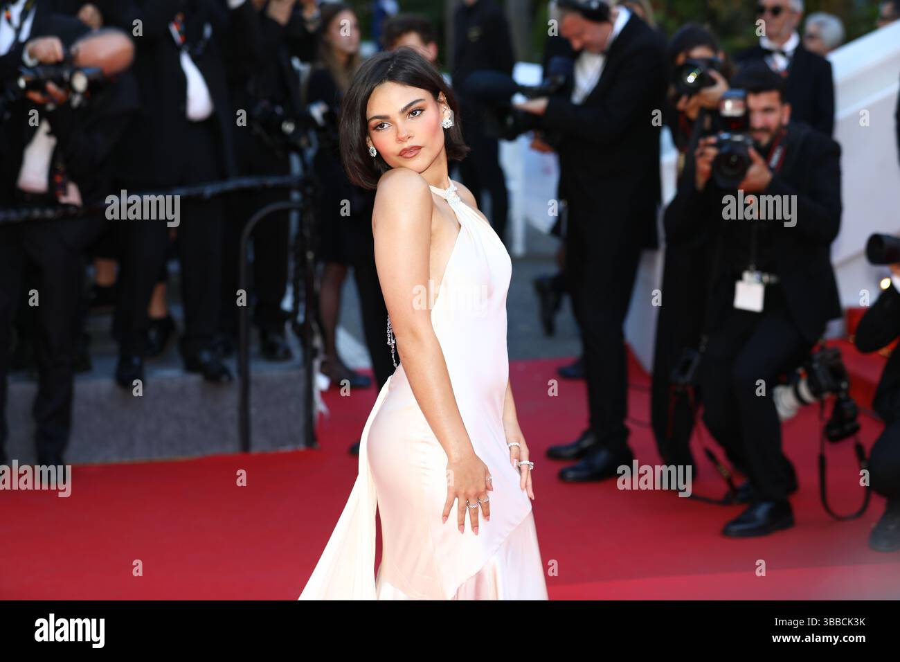 15 mai 2025, Cannes, Côte d'azur, France : ARIANA GREENBLATT sur le tapis rouge pour la première projection de 'case 137' au 78e Festival annuel de Cannes au Palais des Festivals de Cannes, France (crédit image : © Mickael Chavet/ZUMA Press Wire) USAGE ÉDITORIAL SEULEMENT ! Non destiné à UN USAGE commercial ! Banque D'Images
