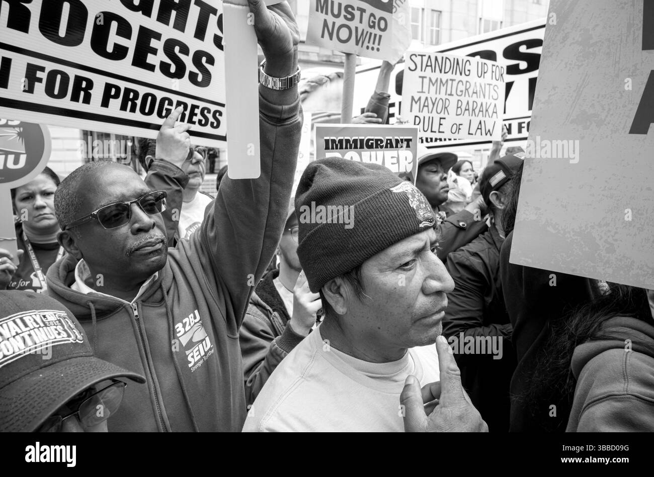 Newark, New Jersey, États-Unis. 15 mai 2025. Le maire de Newark, Ras J. Baraka, a qualifié les accusations d'« injustifiées » et a souligné que la question plus large en jeu est la lutte pour protéger les droits constitutionnels de tous lors d'une conférence de presse après son audition au Martin Luther King Jr. Palais de justice fédéral à Newark, New Jersey. Le bureau du procureur des États-Unis a confirmé qu'il procéderait au procès, avec une date provisoire prévue pour la mi-juillet. (Crédit image : © Brian Branch Price/ZUMA Press Wire) USAGE ÉDITORIAL SEULEMENT ! Non destiné à UN USAGE commercial ! Banque D'Images