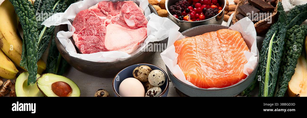 Aliments stimulant la production de dopamine, produits riches en vitamines et nutriments Banque D'Images