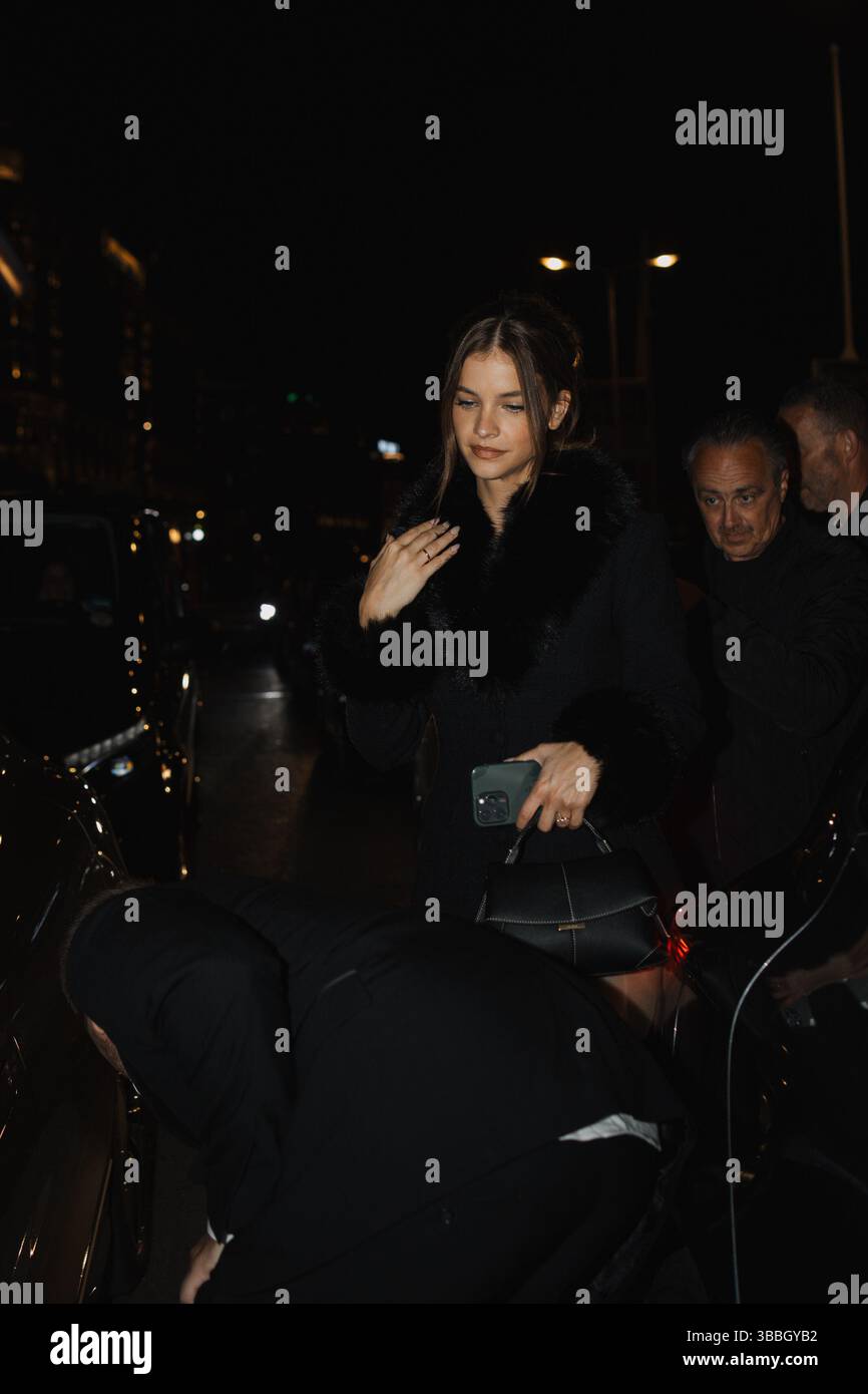 Barbara Palvin et Dylan Sprouse vus dans les rues lors du 78ème Festival de Cannes Banque D'Images