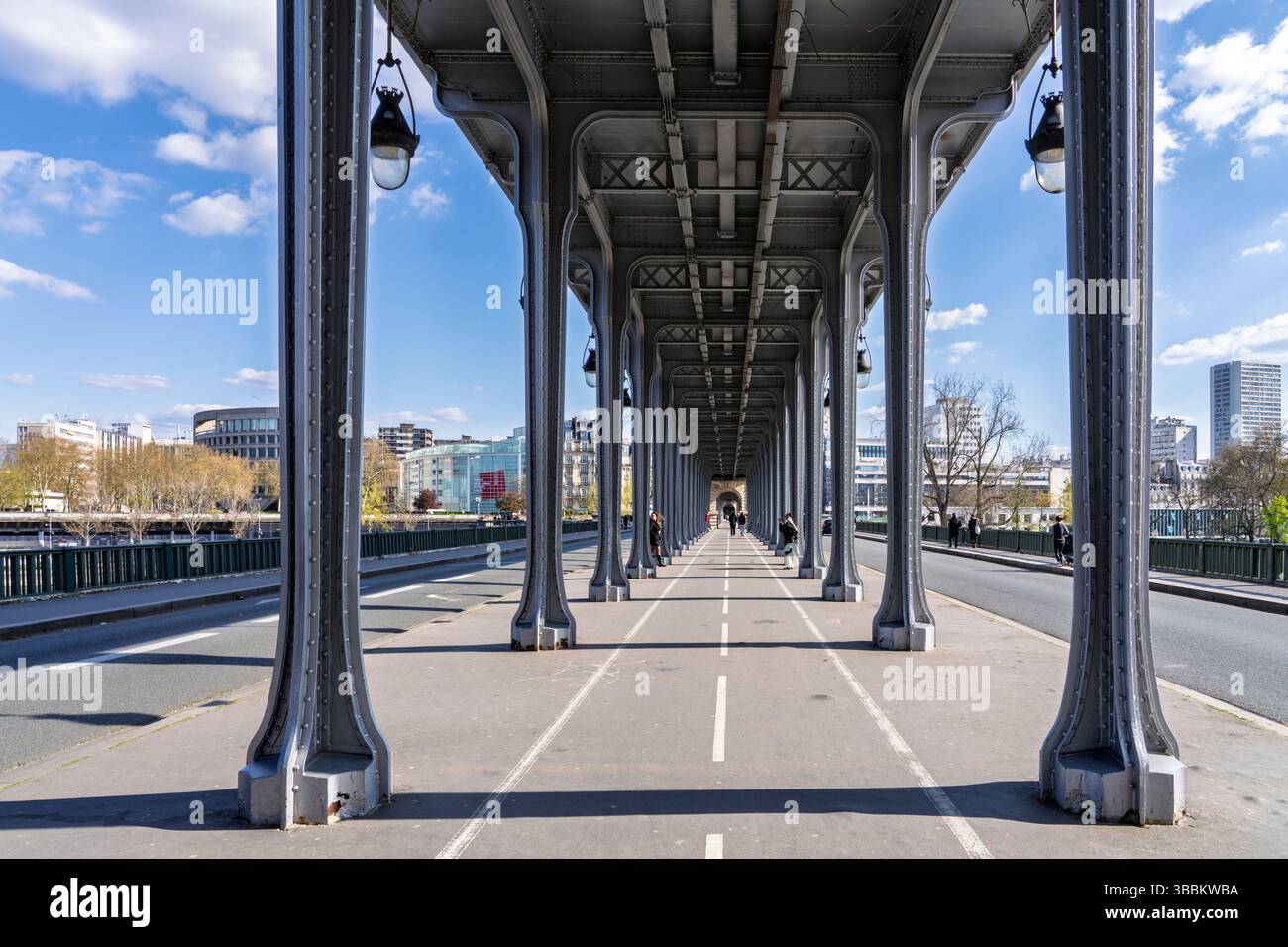 Pont Bir Hakeim, Paris, France, Europe Banque D'Images