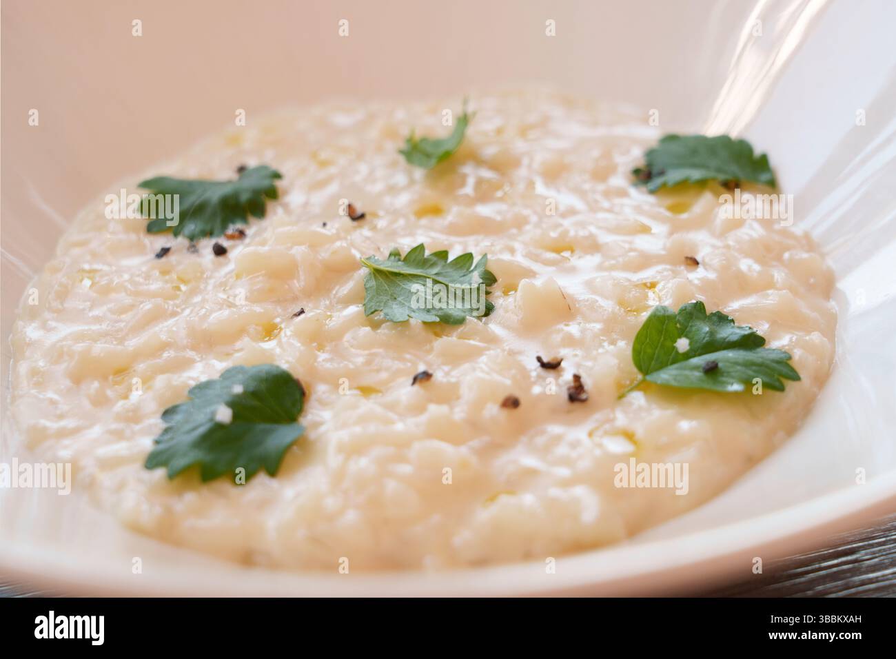 Restaurant Jules Verne by Alain Ducasse, risotto aux asperges blanches Paris, France, Europe Banque D'Images