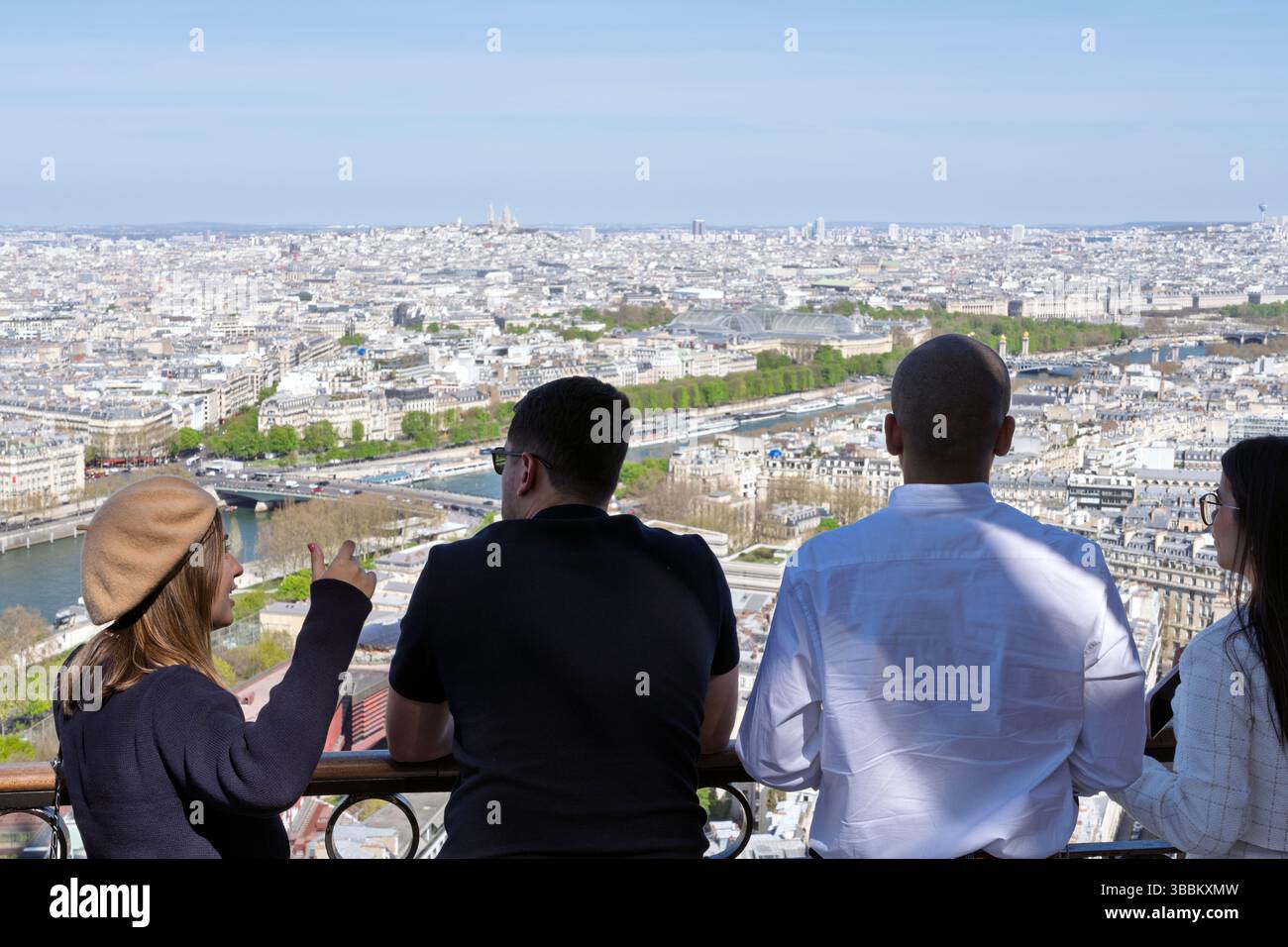 Vue du deuxième niveau de la Tour Eiffel, Paris, France, Europe Banque D'Images