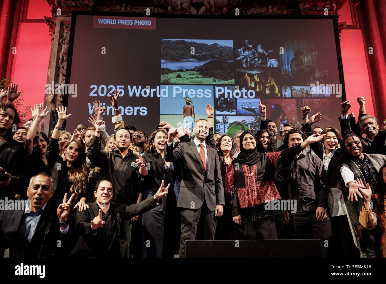 AMSTERDAM - tous les gagnants régionaux de World Press photo 2025. ANP RAMON VAN FLYMEN pays-bas OUT - belgique OUT Banque D'Images