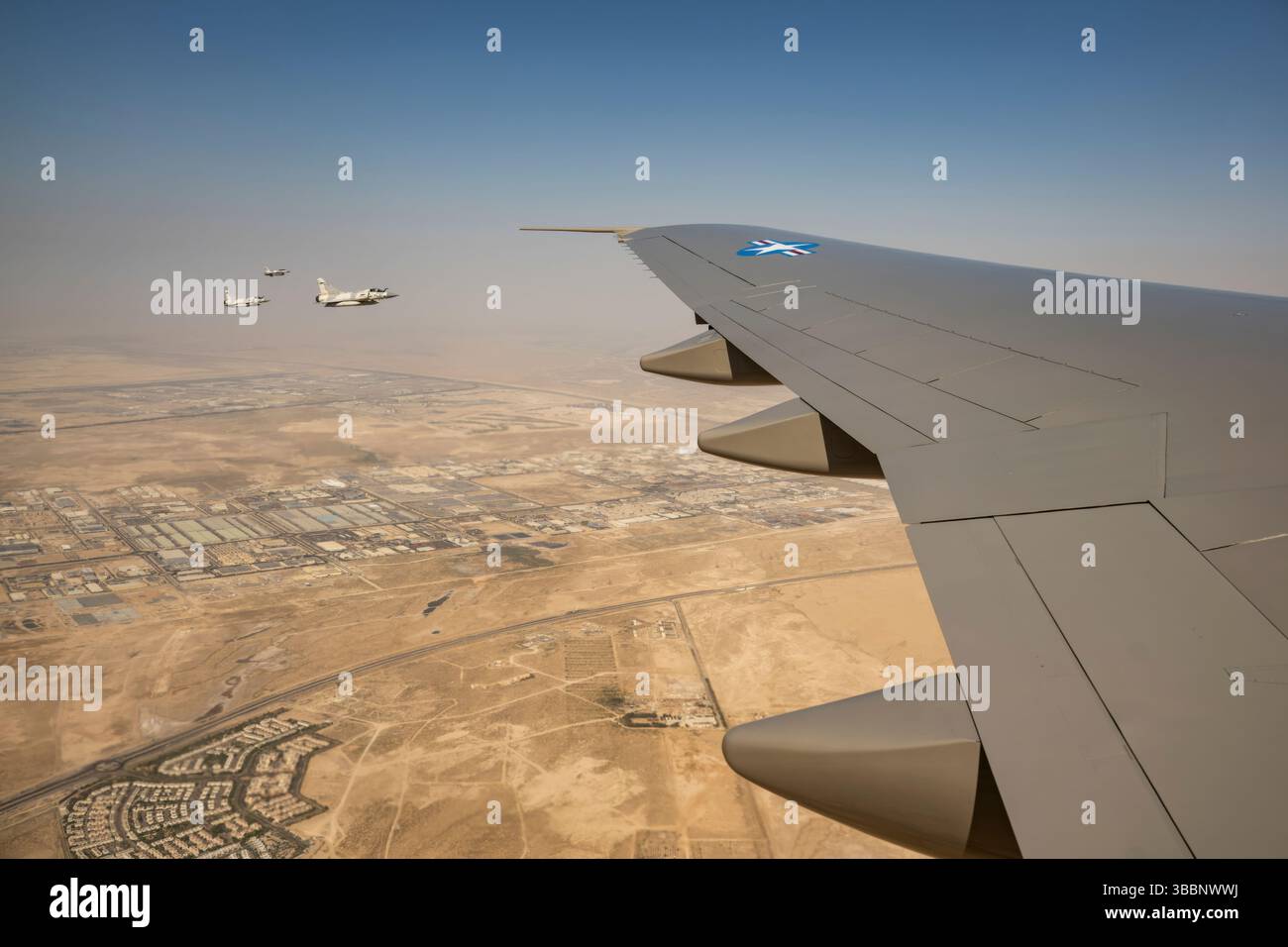 Le président Donald Trump visite la Grande Mosquée Cheikh Zayed, jeudi 15 mai 2025, à Abu Dhabi, Émirats arabes Unis. (Photo officielle de la Maison Blanche par Daniel Torok) Banque D'Images