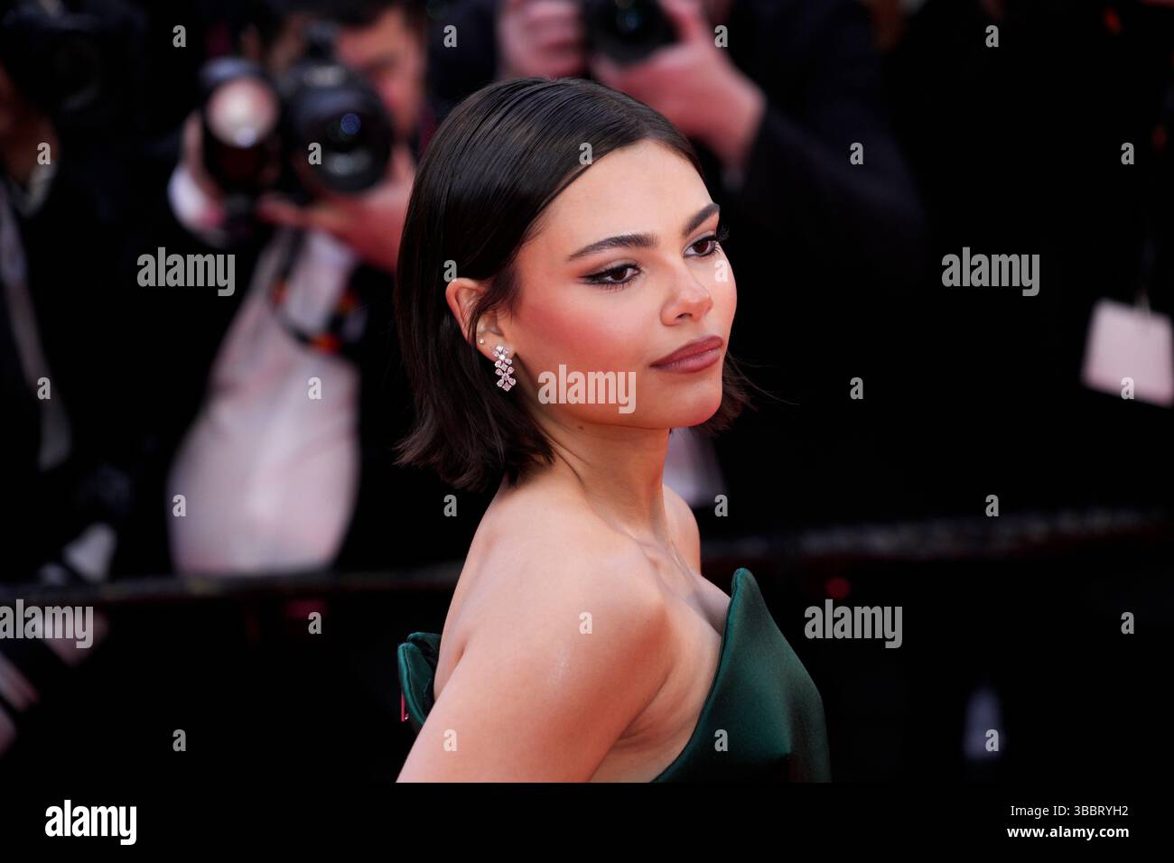 Cannes, France. 16 mai 2025. Ariana Greenblatt assiste au tapis rouge ''Eddington'' du 78e Festival de Cannes au Palais des Festivals le 16 mai 2025 à Cannes, France. (Photo de Daniele Cifala/NurPhoto) crédit : NurPhoto SRL/Alamy Live News Banque D'Images