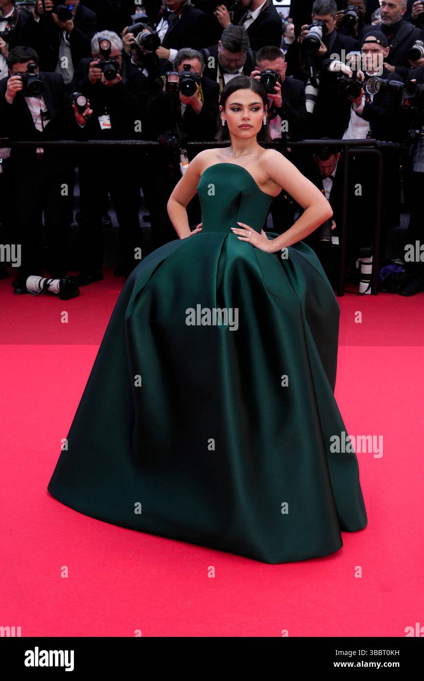 Cannes, France. 16 mai 2025. Ariana Greenblatt assiste au tapis rouge ''Eddington'' du 78e Festival de Cannes au Palais des Festivals le 16 mai 2025 à Cannes, France. (Photo de Daniele Cifala/NurPhoto) crédit : NurPhoto SRL/Alamy Live News Banque D'Images