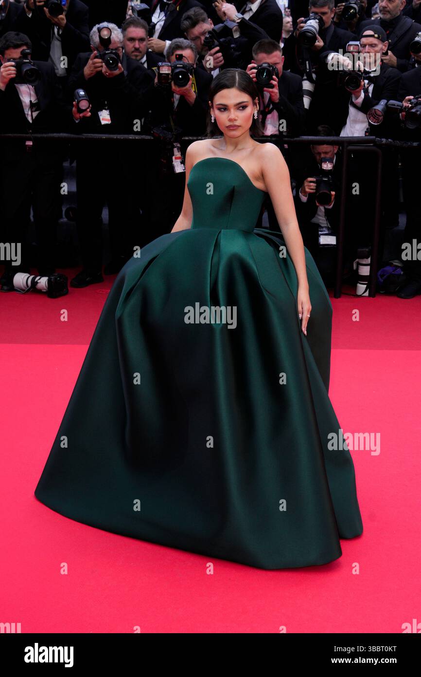 Cannes, France. 16 mai 2025. Ariana Greenblatt assiste au tapis rouge ''Eddington'' du 78e Festival de Cannes au Palais des Festivals le 16 mai 2025 à Cannes, France. (Photo de Daniele Cifala/NurPhoto) crédit : NurPhoto SRL/Alamy Live News Banque D'Images