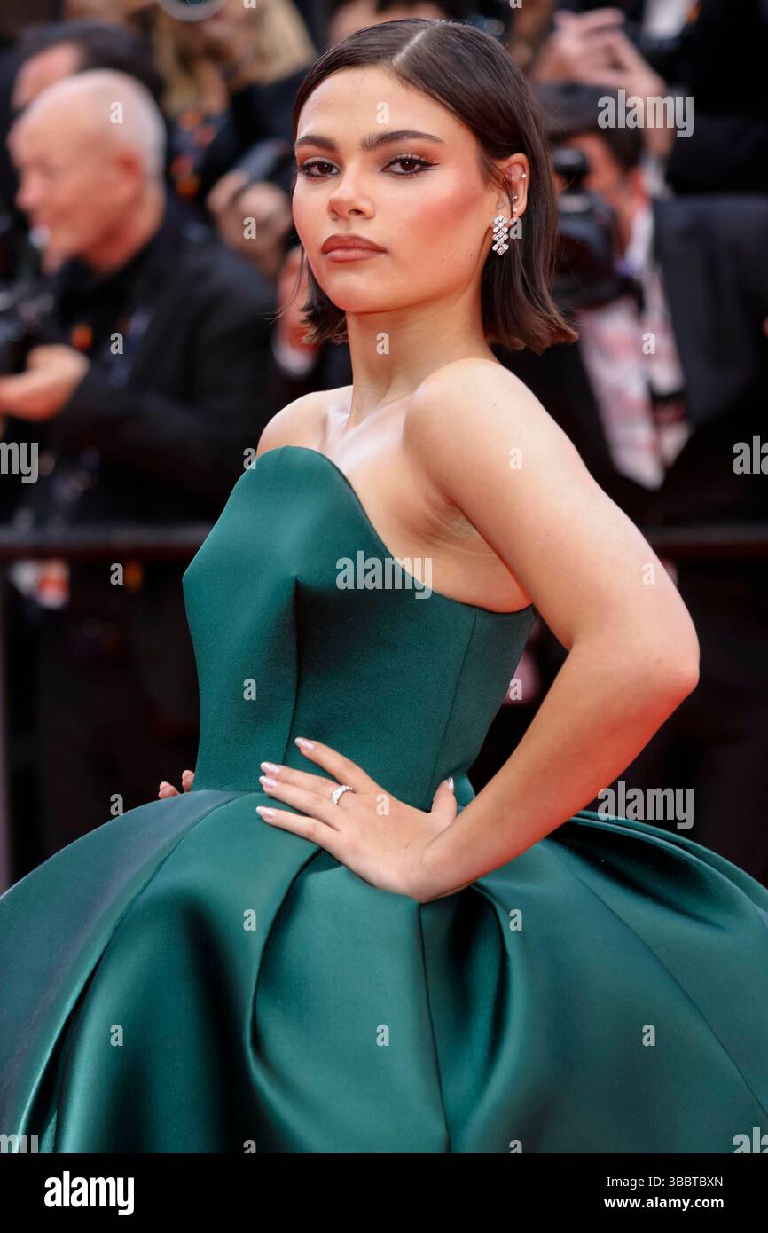 Cannes, Frankreich. 16 mai 2025. Ariana Greenblatt assiste à la première de 'Eddington' lors du 78ème Festival de Cannes au Palais des Festivals de Cannes, France, le 16 mai 2025. Crédit : dpa/Alamy Live News Banque D'Images