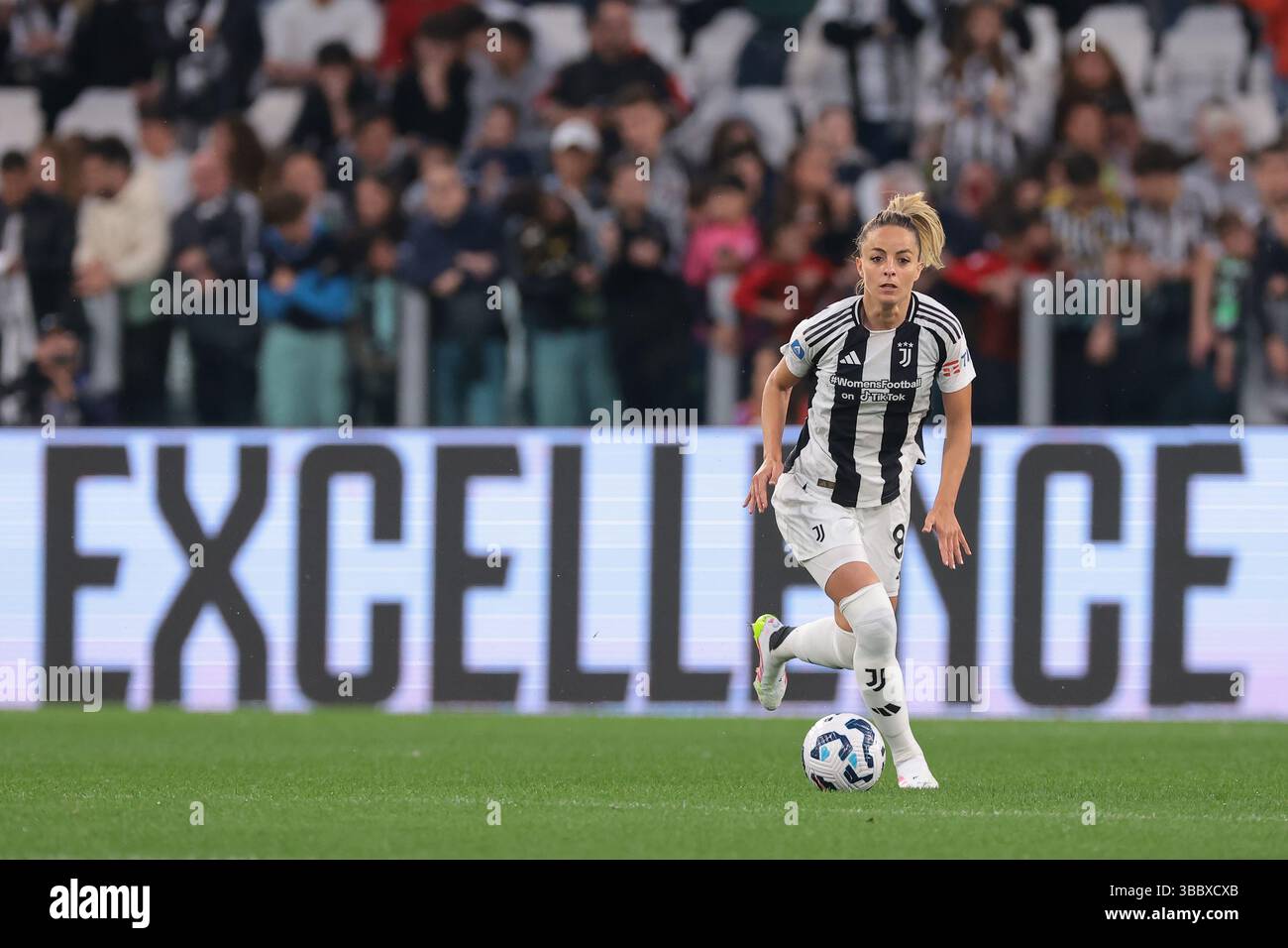 Turin, Italie. 10 mai 2025. Martina Rosucci de la Juventus lors du match Juventus Women vs Inter Femminile Serie A Femminile au stade Allianz de Turin. Le crédit photo devrait se lire : Jonathan Moscrop/Sportimage crédit : Sportimage Ltd/Alamy Live News Banque D'Images