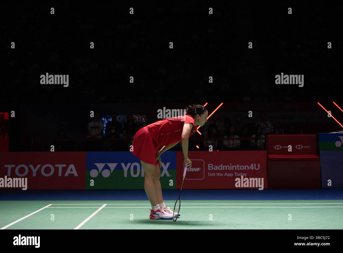 Pornpawee CHOCHUWONG, de Thaïlande, participe au match de finale en simple féminin contre CHEN Yu Fei, de Chine, lors du TOYOTA Thailand Open 2025. HSBC BWF World Tour Super 500 au stade Nimibutr le 18 mai 2025 à Bangkok, Thaïlande. (Photo de Teera Noisakran/Sipa USA) crédit : Sipa USA/Alamy Live News Banque D'Images