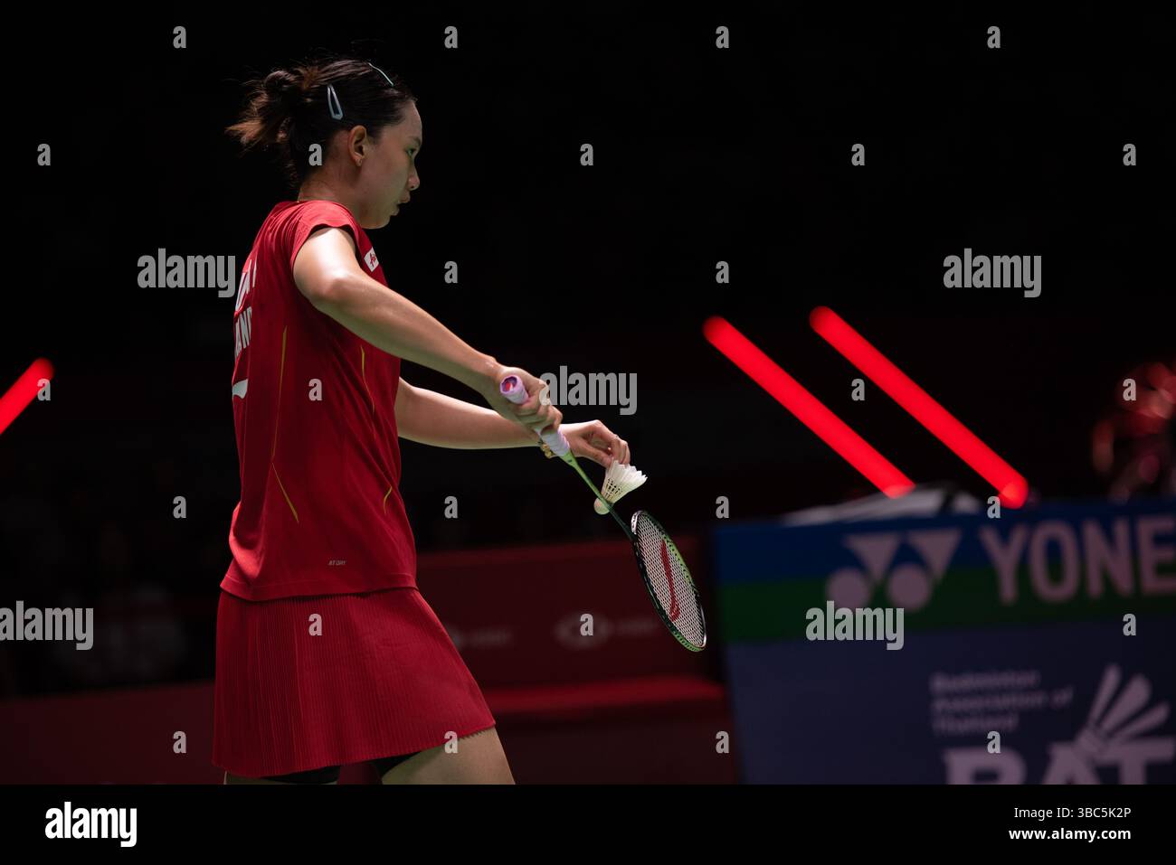 Pornpawee CHOCHUWONG, de Thaïlande, participe au match de finale en simple féminin contre CHEN Yu Fei, de Chine, lors du TOYOTA Thailand Open 2025. HSBC BWF World Tour Super 500 au stade Nimibutr le 18 mai 2025 à Bangkok, Thaïlande. (Photo de Teera Noisakran/Sipa USA) crédit : Sipa USA/Alamy Live News Banque D'Images