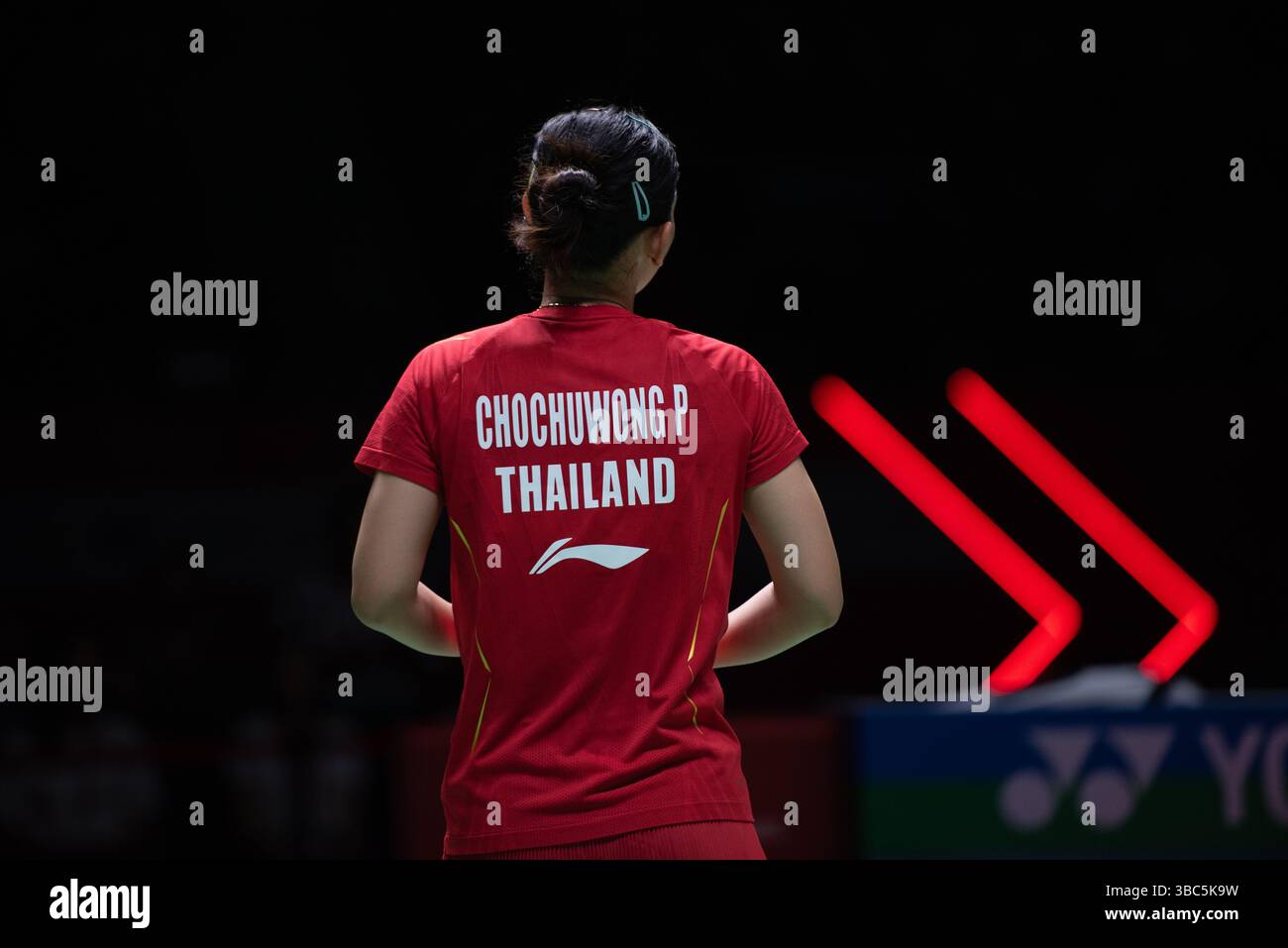 Pornpawee CHOCHUWONG, de Thaïlande, participe au match de finale en simple féminin contre CHEN Yu Fei, de Chine, lors du TOYOTA Thailand Open 2025. HSBC BWF World Tour Super 500 au stade Nimibutr le 18 mai 2025 à Bangkok, Thaïlande. (Photo de Teera Noisakran/Sipa USA) crédit : Sipa USA/Alamy Live News Banque D'Images