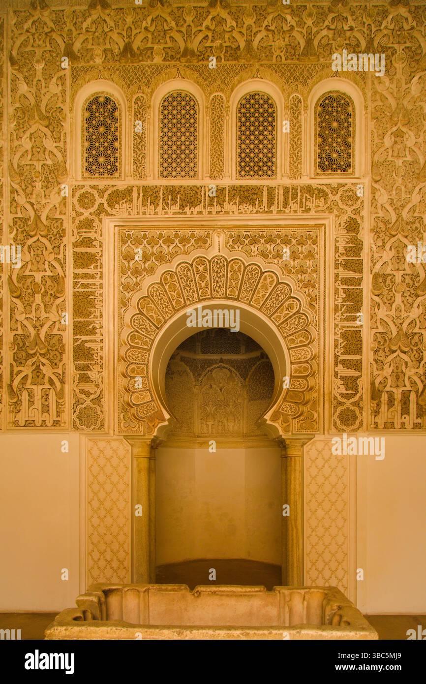 Maroc, Marrakech, Madrasa Ben Youssef, école islamique, salle de prière, Banque D'Images
